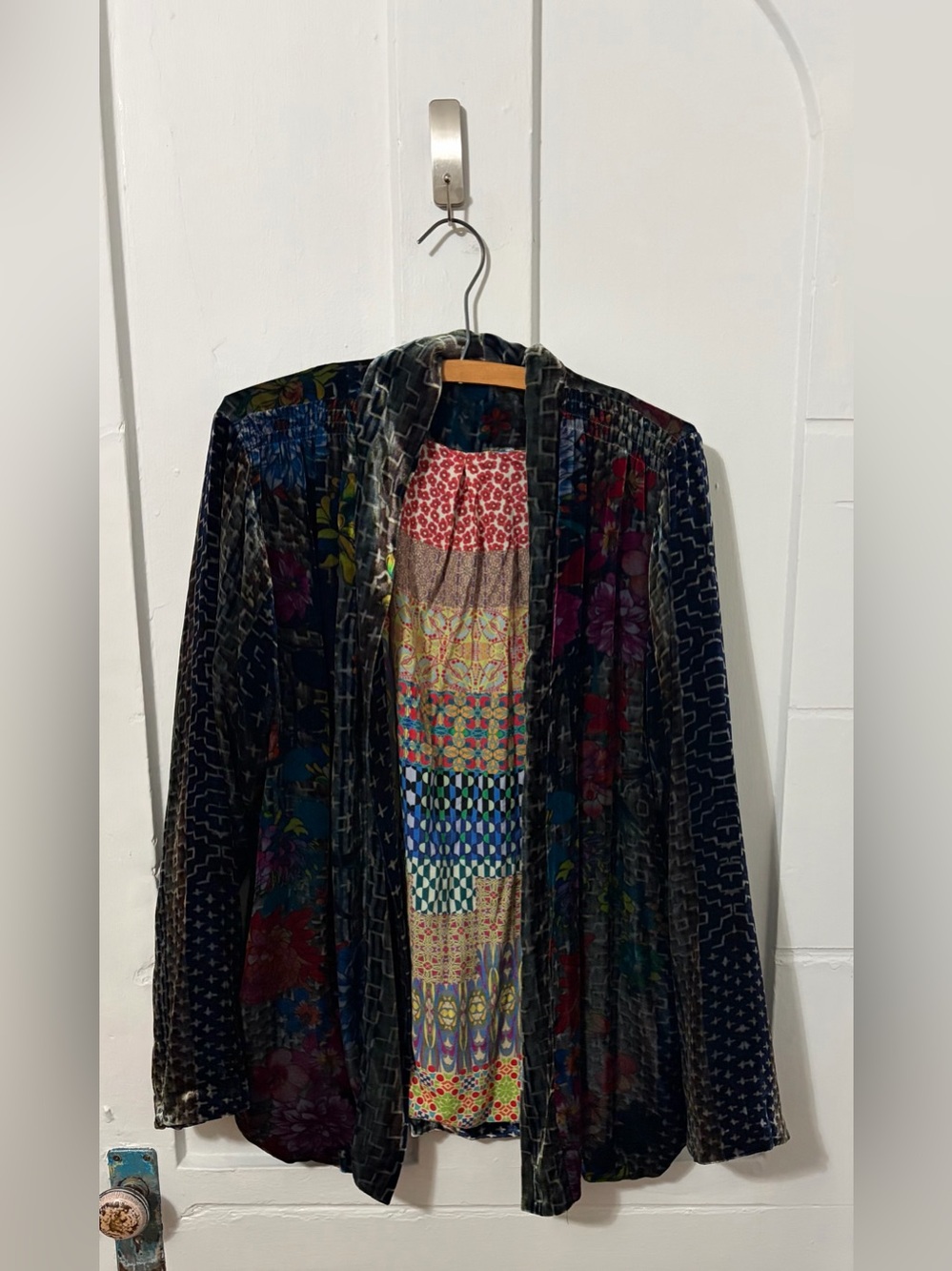 Johnny Was floral boho Velvet Burnout Kimono Duster
Jacket coat